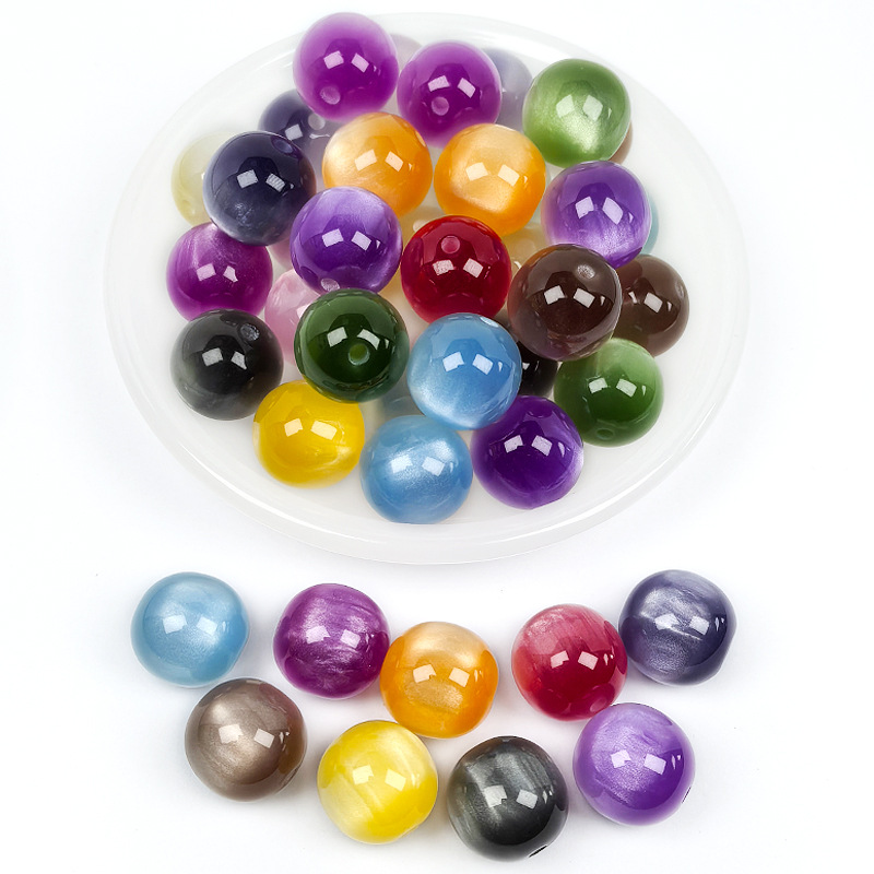 Color-Changing Cat-Eye Effect Resin Beads